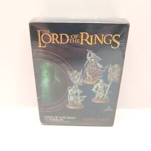Lord of the Rings King of the Dead and Heralds Games Workshop Table Game Figure